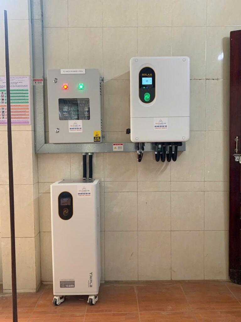 Biến tần Hybrid SolaX kết hợp pin Triple Power